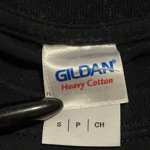 Gildan UK Wildcats T-Shirt with Blue Cats Print - Picture 3 of 4